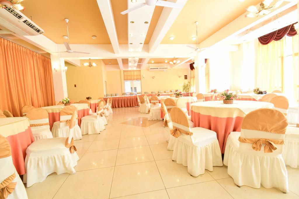 Anon Rest Hotel Dambulla Exterior foto