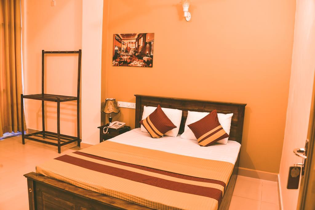 Anon Rest Hotel Dambulla Exterior foto